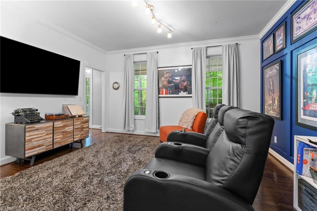 6010 Kempsford Court