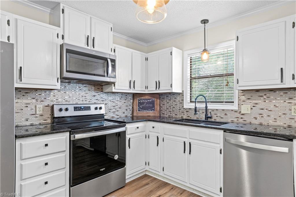 141 Evergreen Drive, Winston-Salem