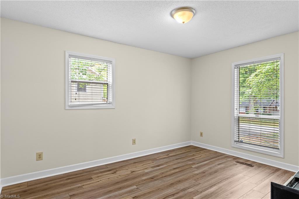 141 Evergreen Drive, Winston-Salem