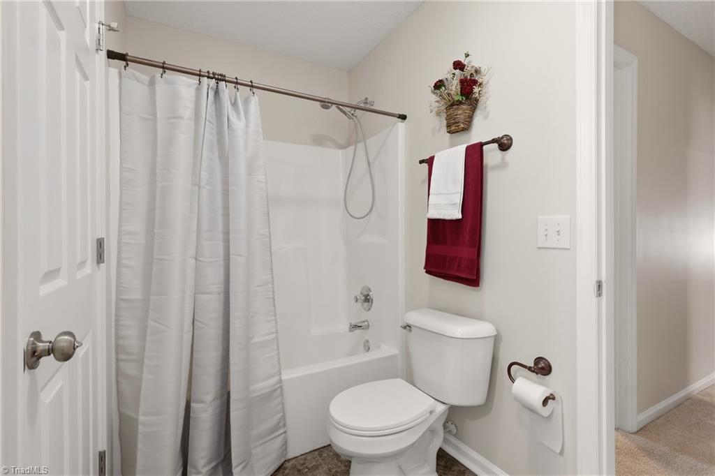 115 Asherton Court, Winston-Salem