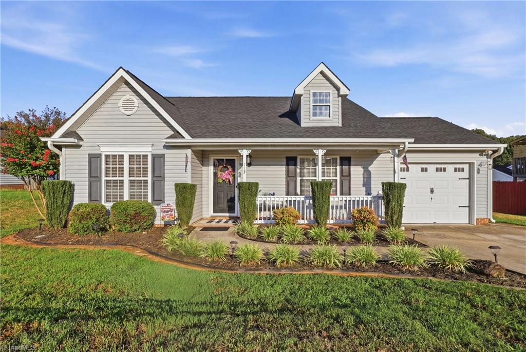 115 Asherton Court, Winston-Salem