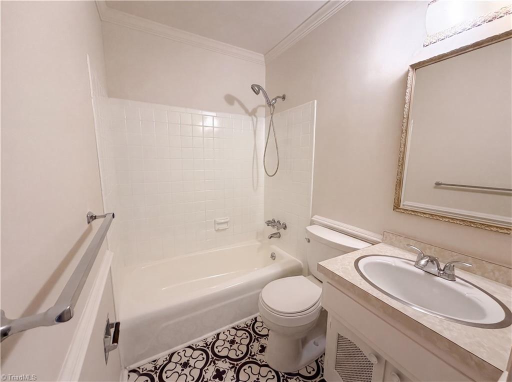 2902 Saint Marks Road, Winston-Salem Unit: E