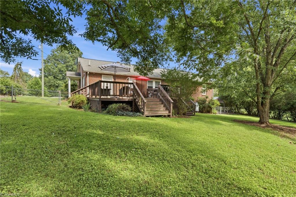 907 Sparta Road