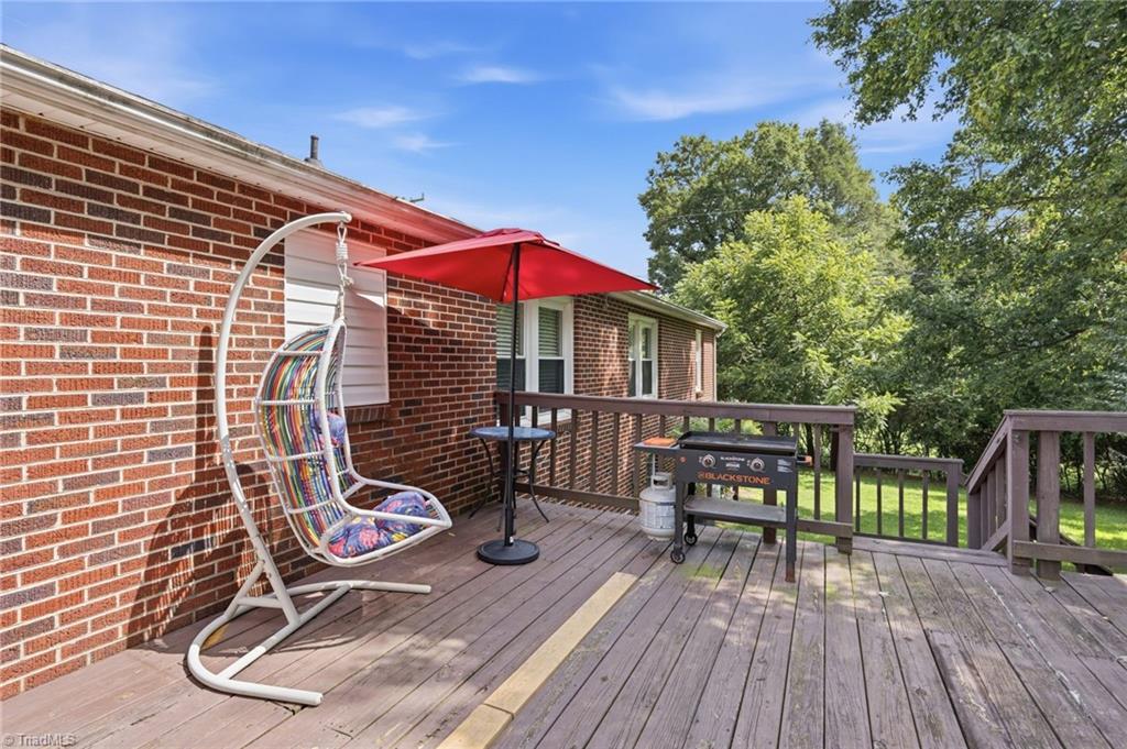 907 Sparta Road