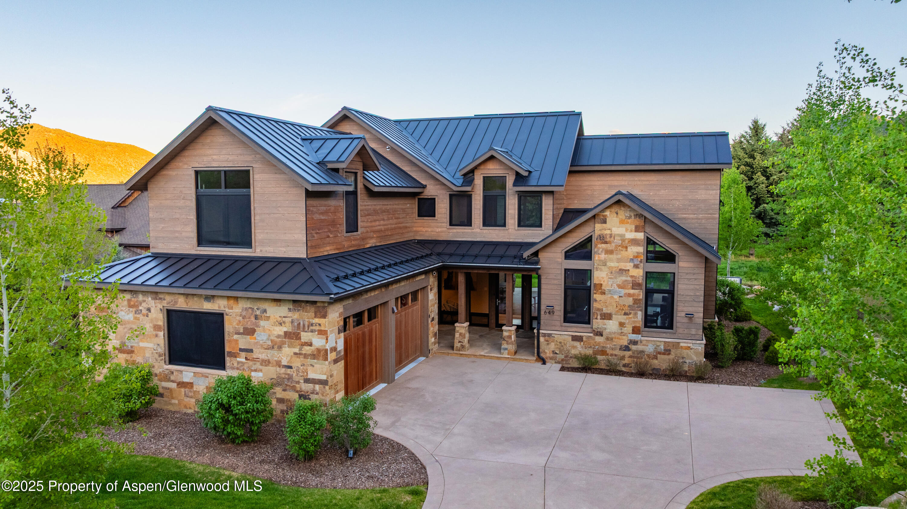 649 Saddleback Road