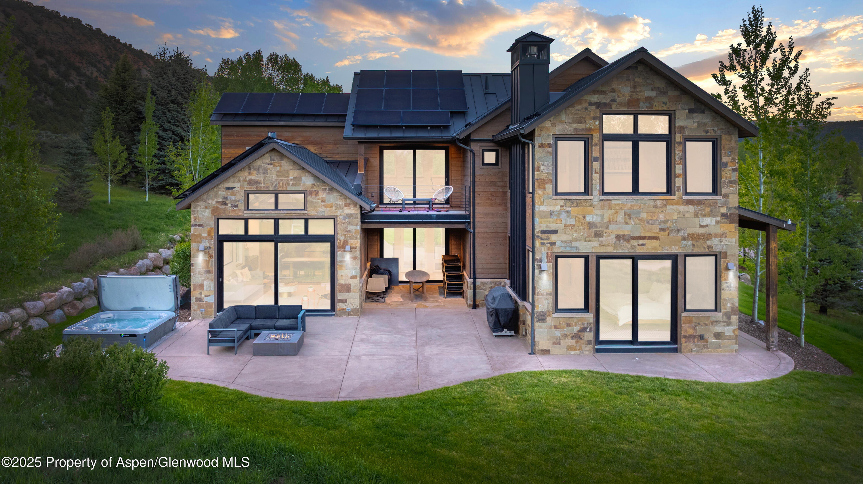 649 Saddleback Road