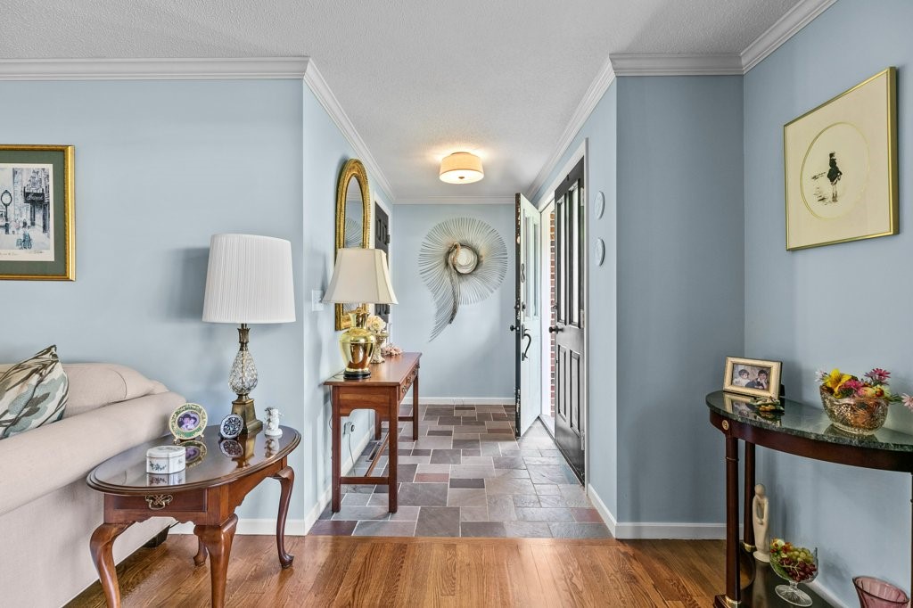 18 Hanley Farm Road 18