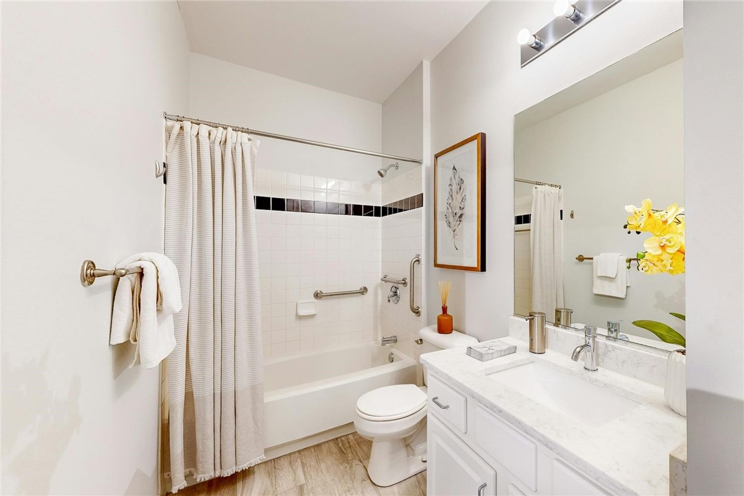 1000 Providence Place 216