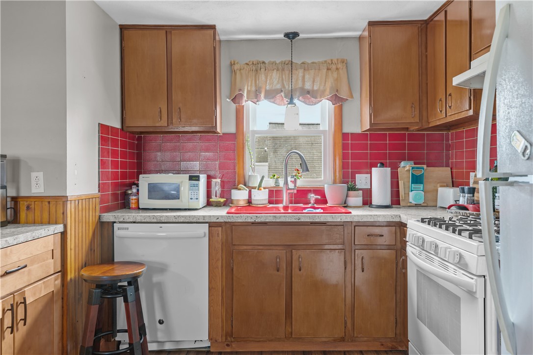 17 Easterbrooks Avenue