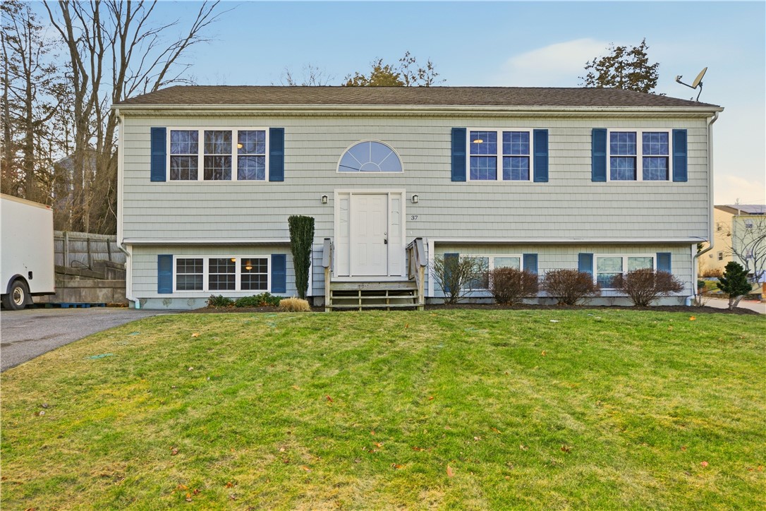 37 Thayer Street