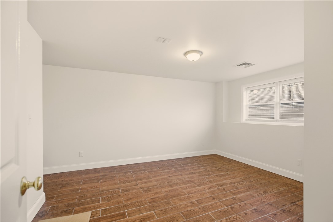 37 Thayer Street