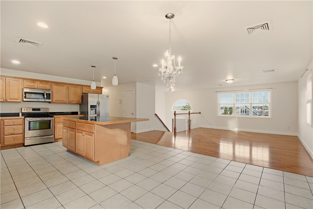 37 Thayer Street