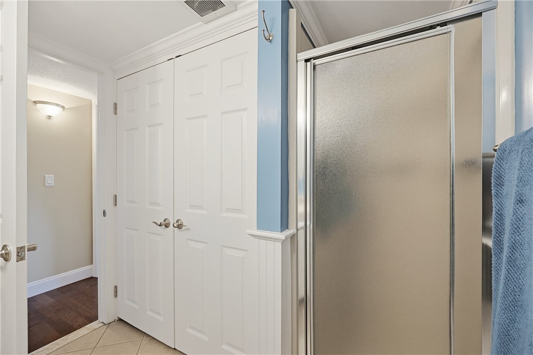 77 Windward Lane
