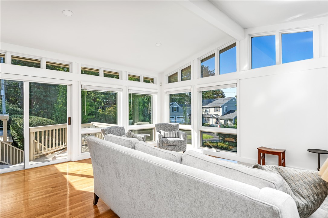 17 Shore Road