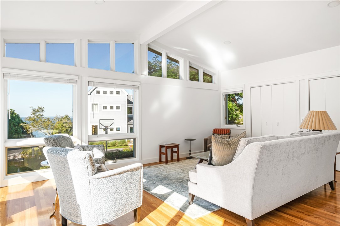 17 Shore Road