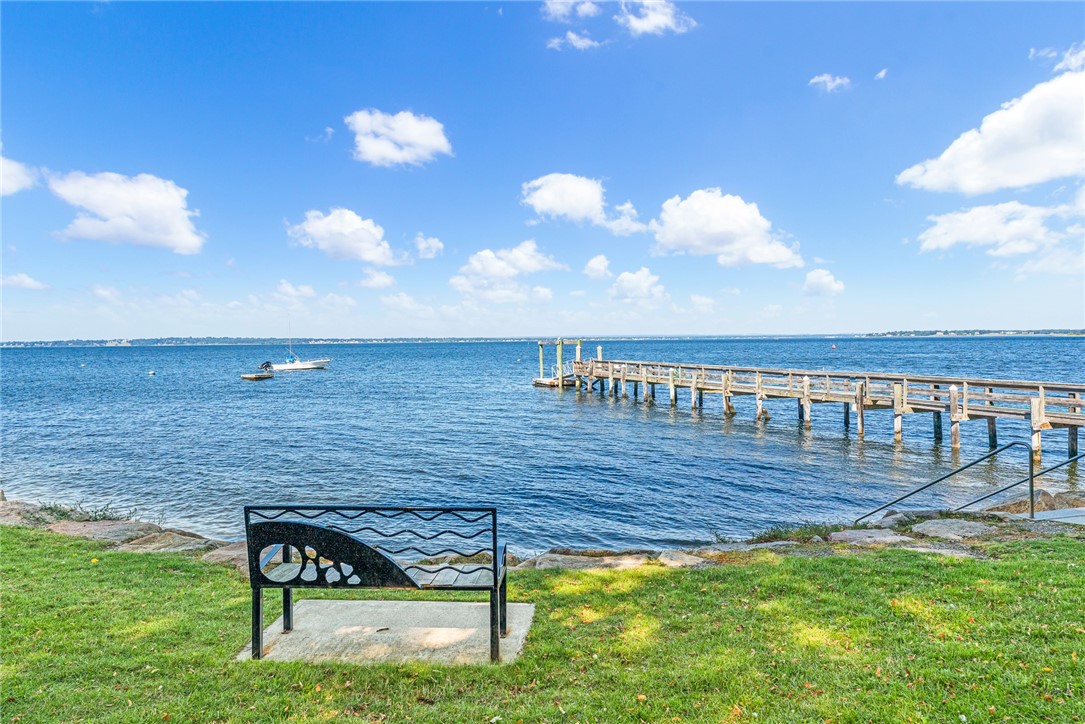 17 Shore Road