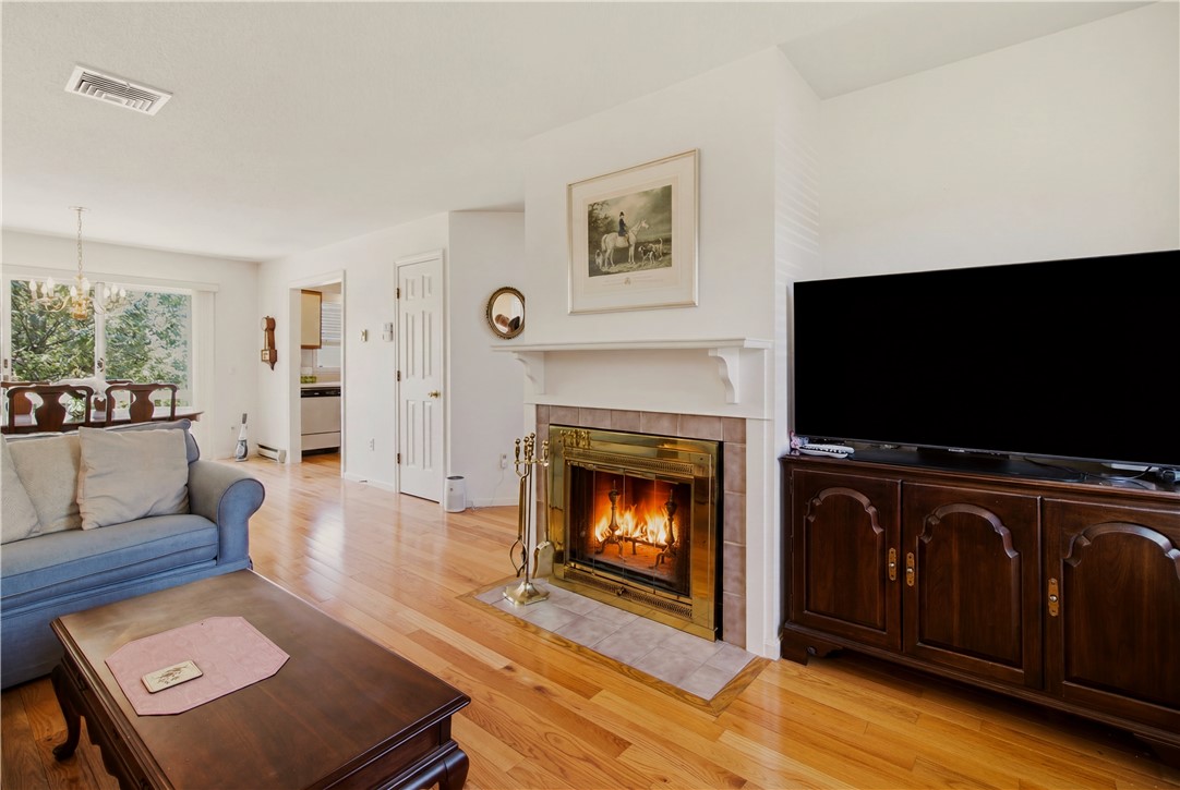 424 North Lane