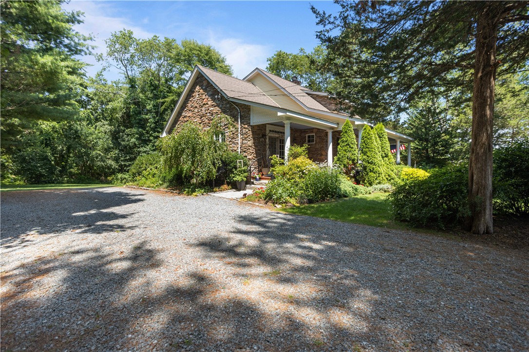 93 Kickemuit Avenue