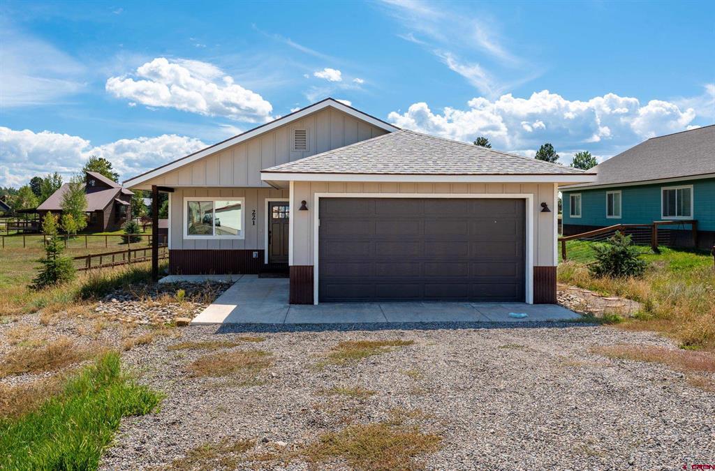 221 Carpin Circle