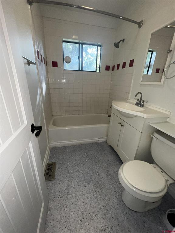 1704 County Road 240