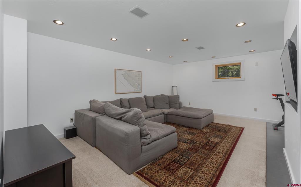 3015 Hillside Avenue