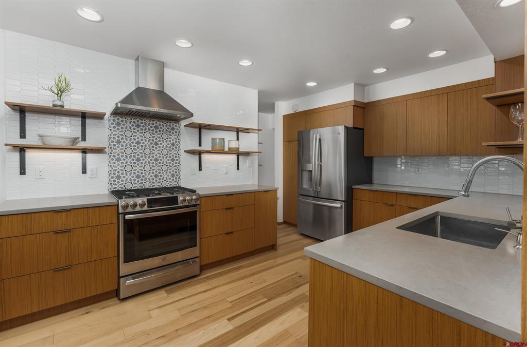 3015 Hillside Avenue