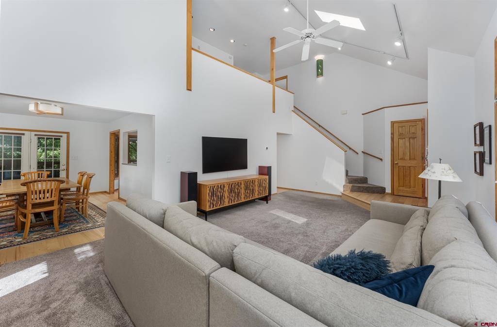 3015 Hillside Avenue