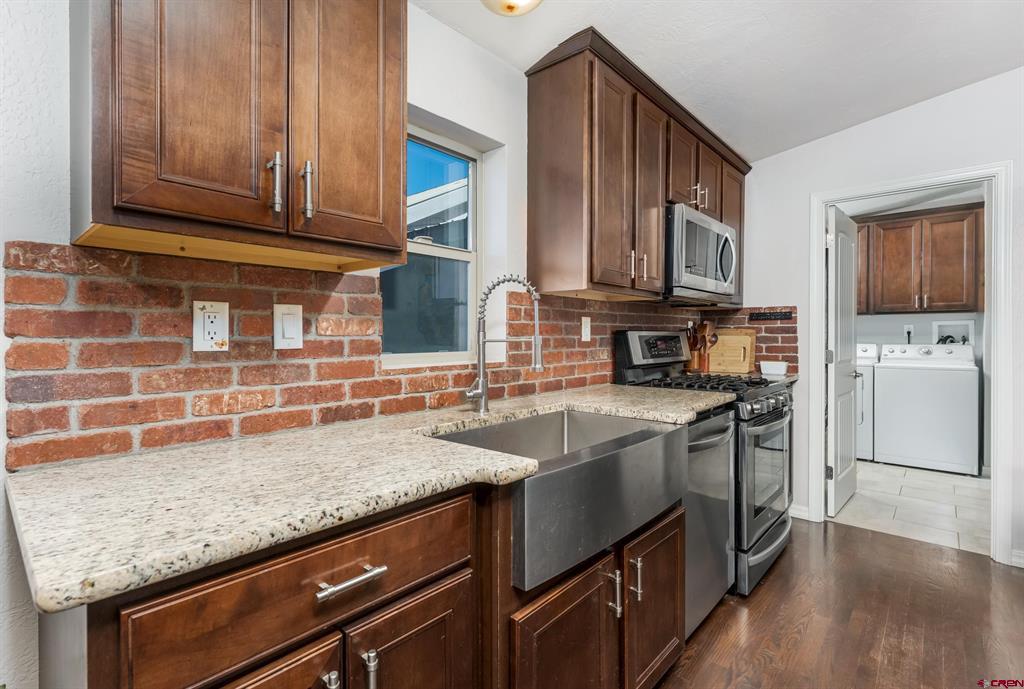 95 Dry Creek Road