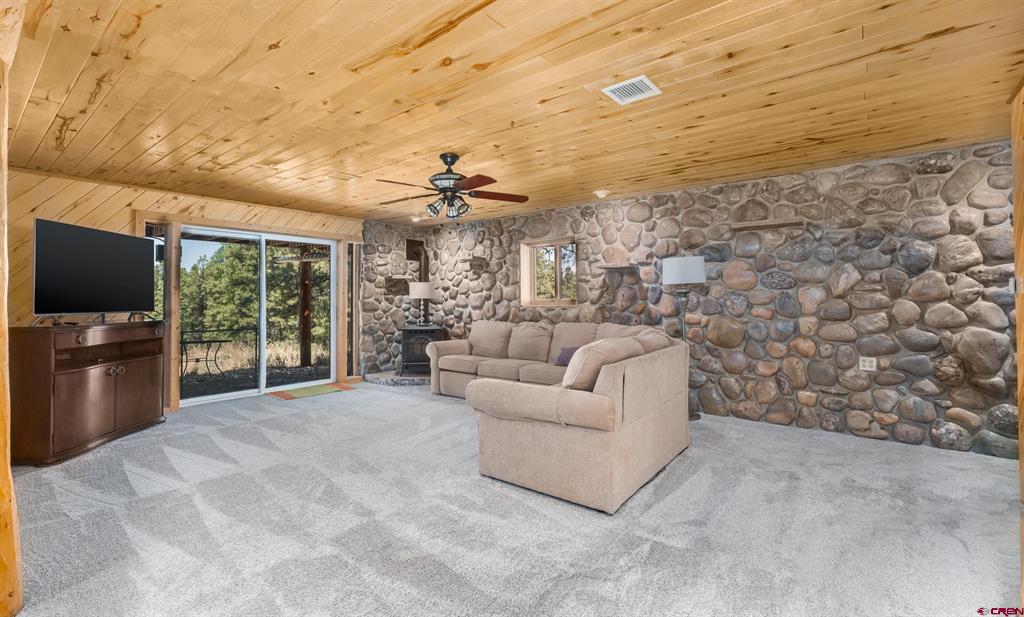 111 S Windy Ridge Road