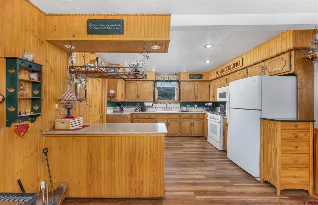 807 County Road 124