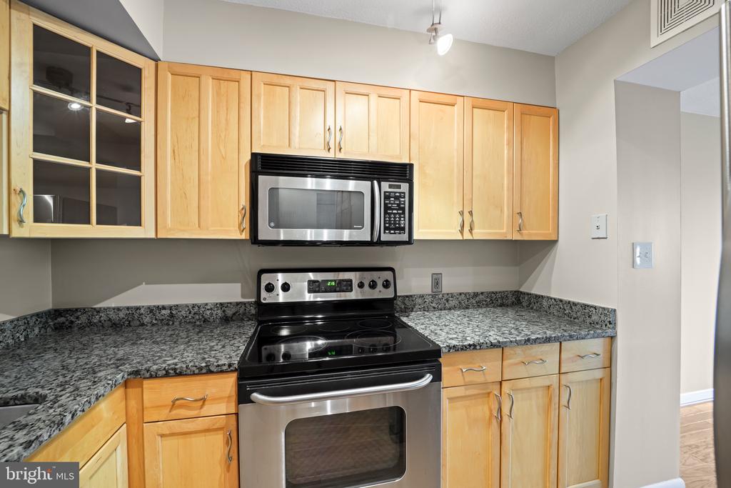2141 Wisconsin Ave NW #502