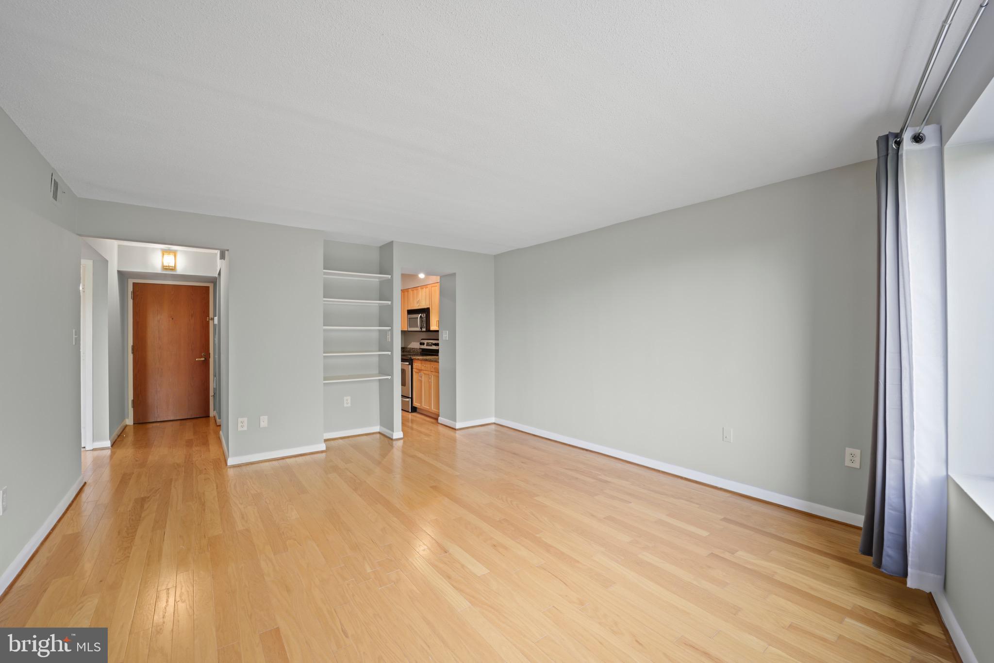2141 Wisconsin Ave NW #502