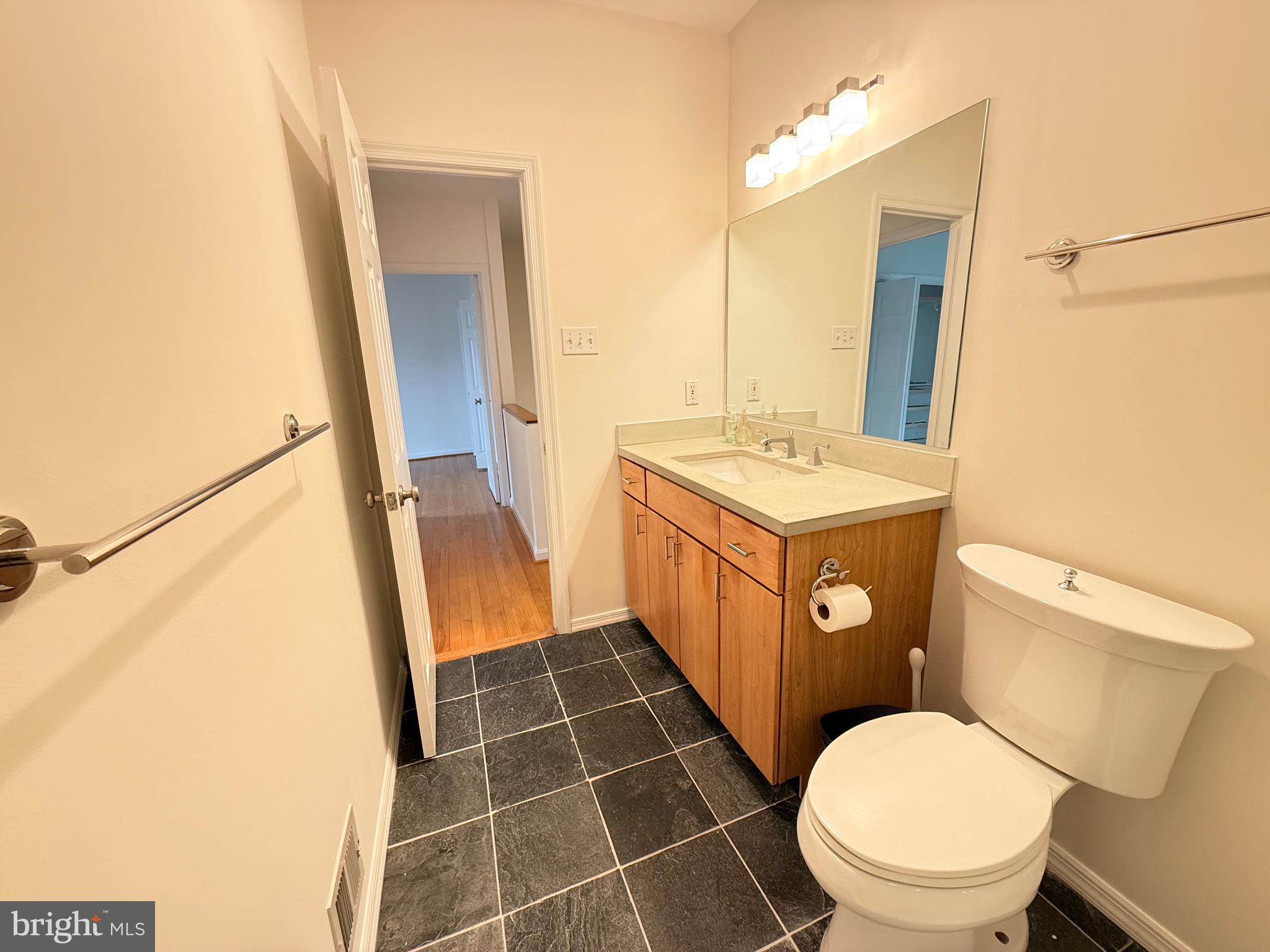 1454 Euclid St NW #8