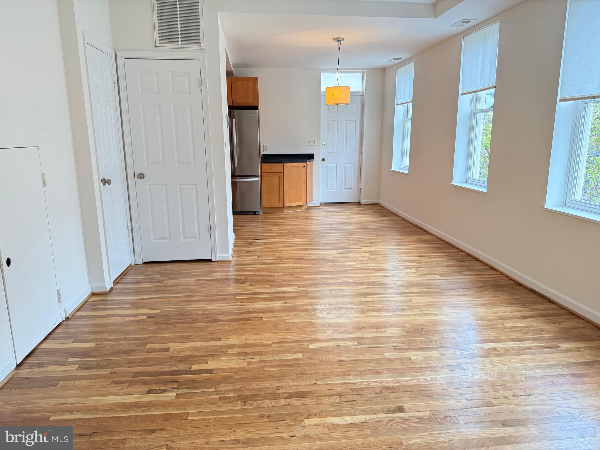 1454 Euclid St NW #8