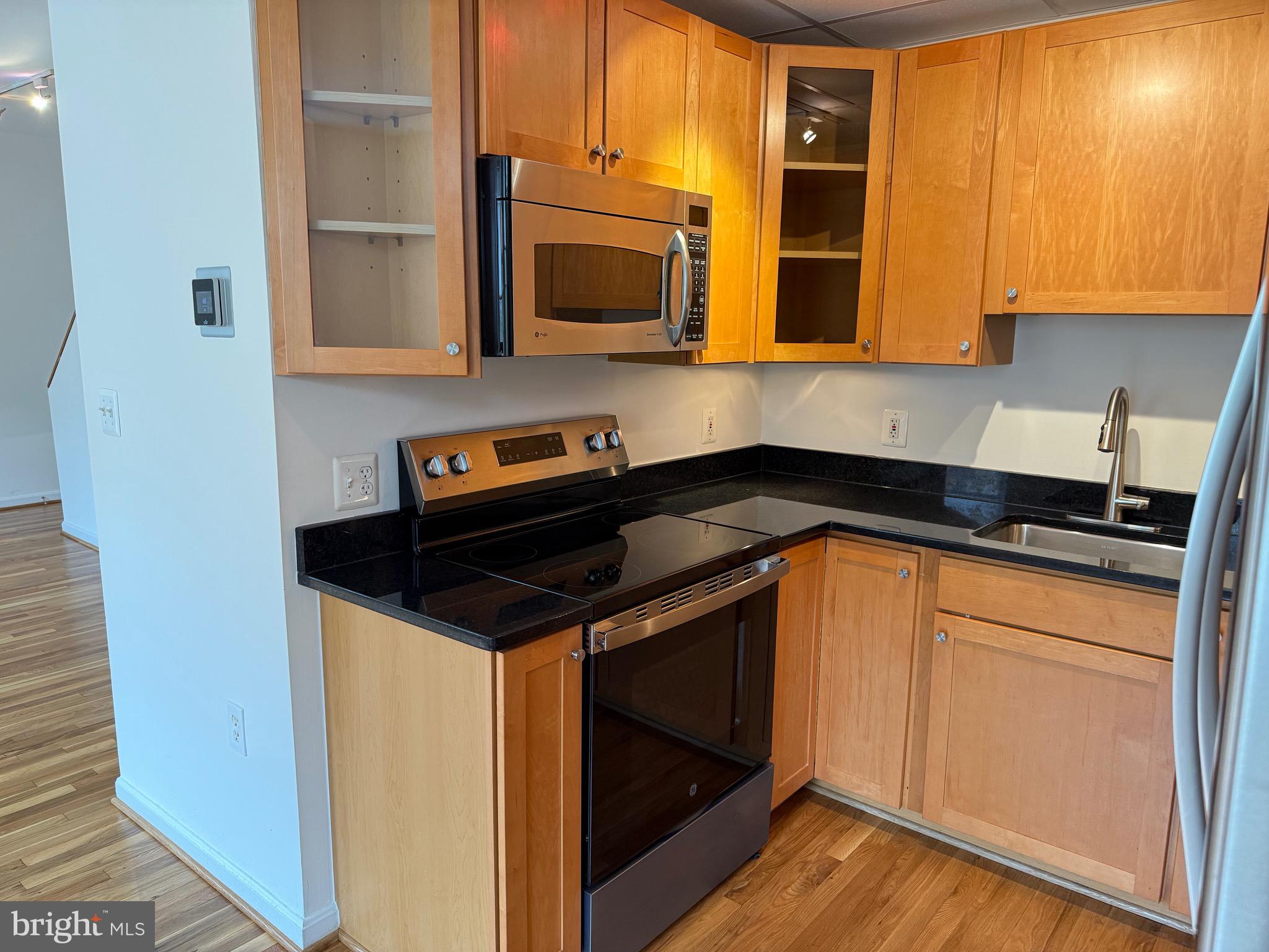 1454 Euclid St NW #8