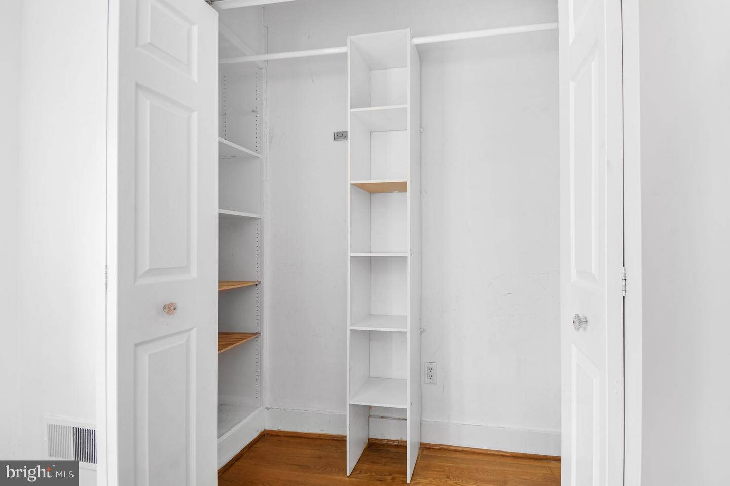 2013 Columbia Rd NW #E