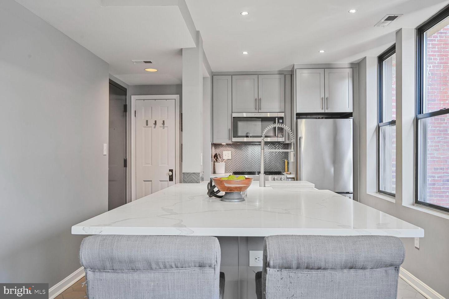 1812 Vernon St NW #24