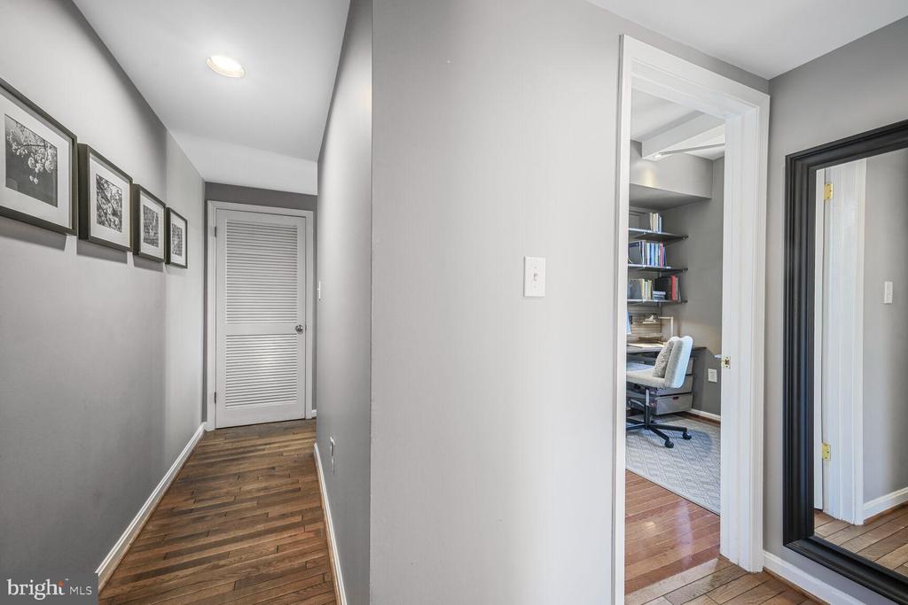 1812 Vernon St NW #24