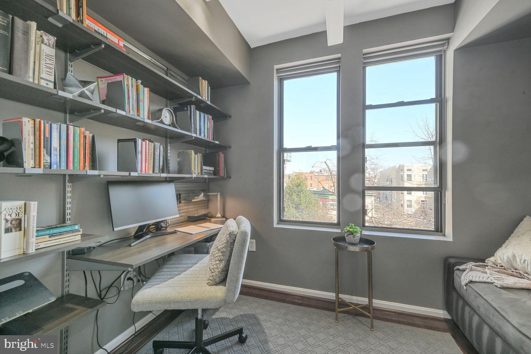 1812 Vernon St NW #24