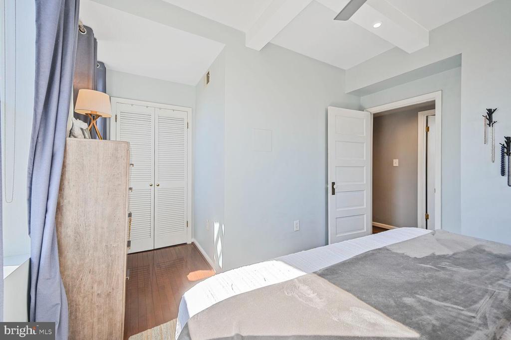 1812 Vernon St NW #24