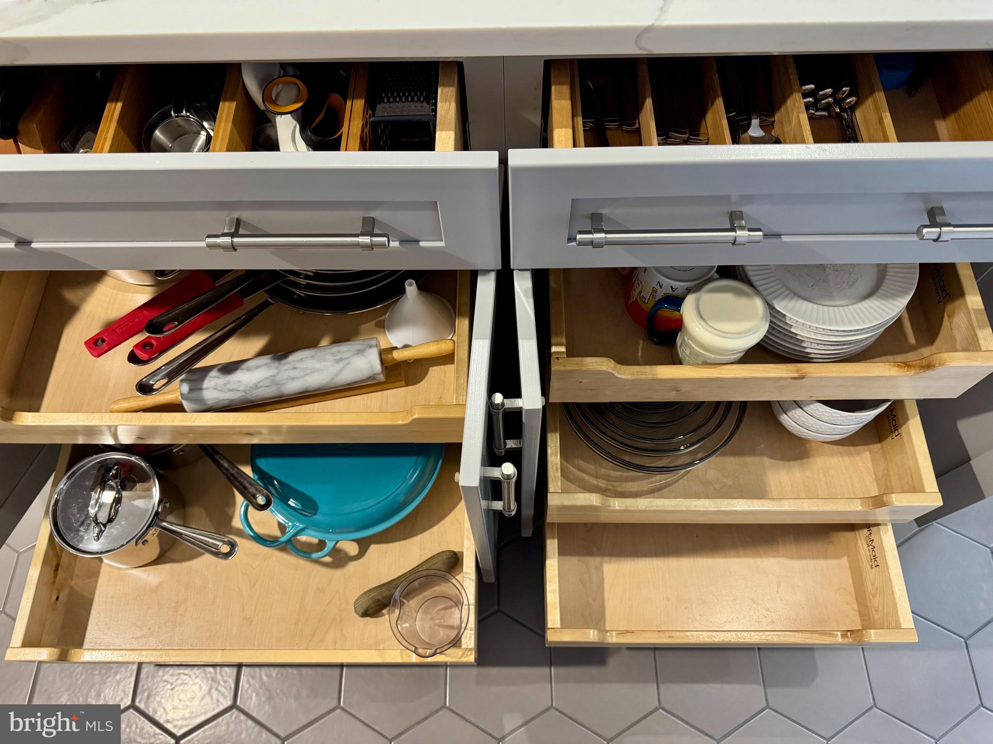 1812 Vernon St NW #24