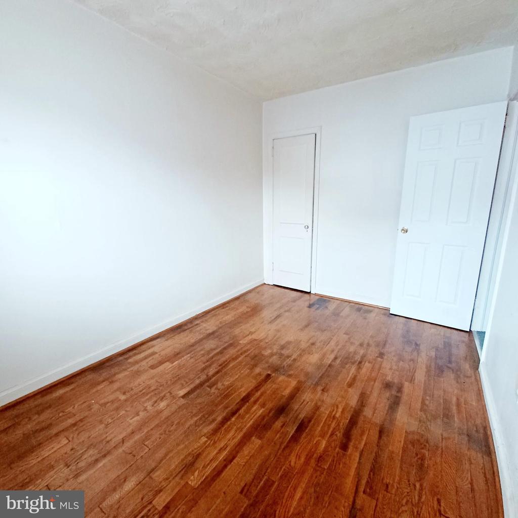 3432 DIX STREET NE