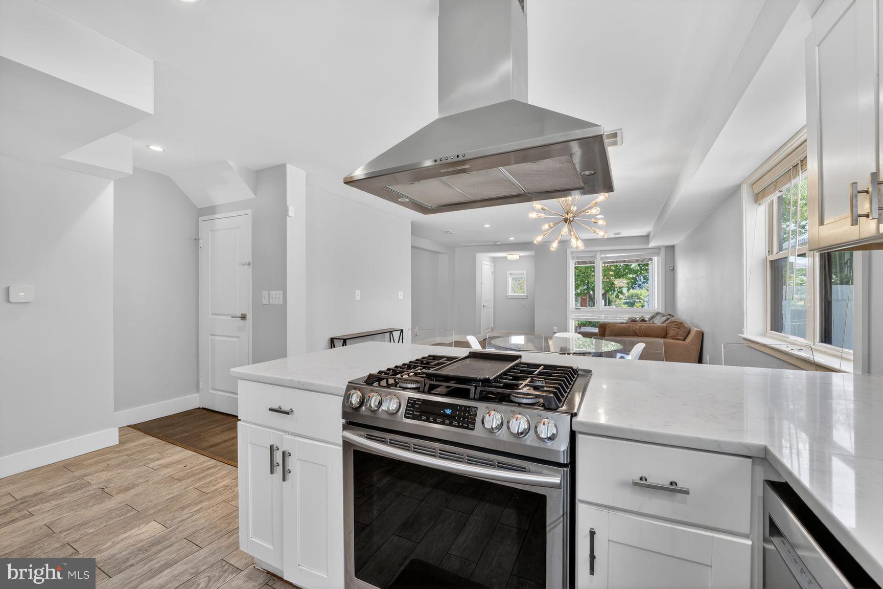 5149 8TH STREET NE