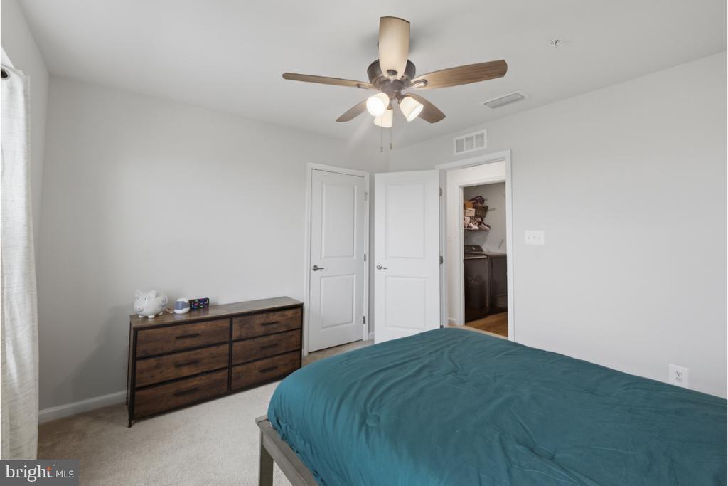 105 HESS CIRCLE