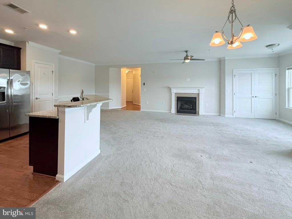 2121 JOHN STUART ROAD E