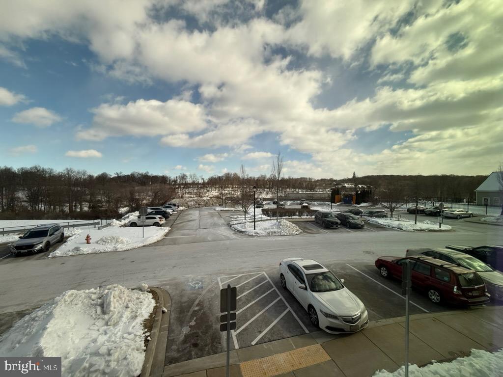 2121 JOHN STUART ROAD E