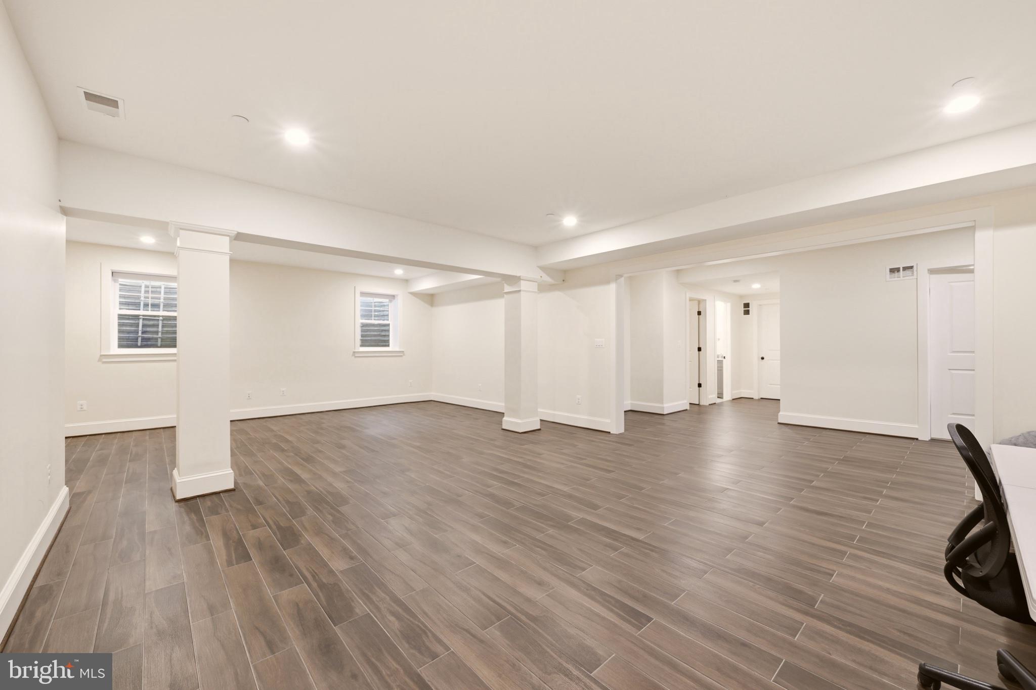 4415 COLCHESTER DRIVE