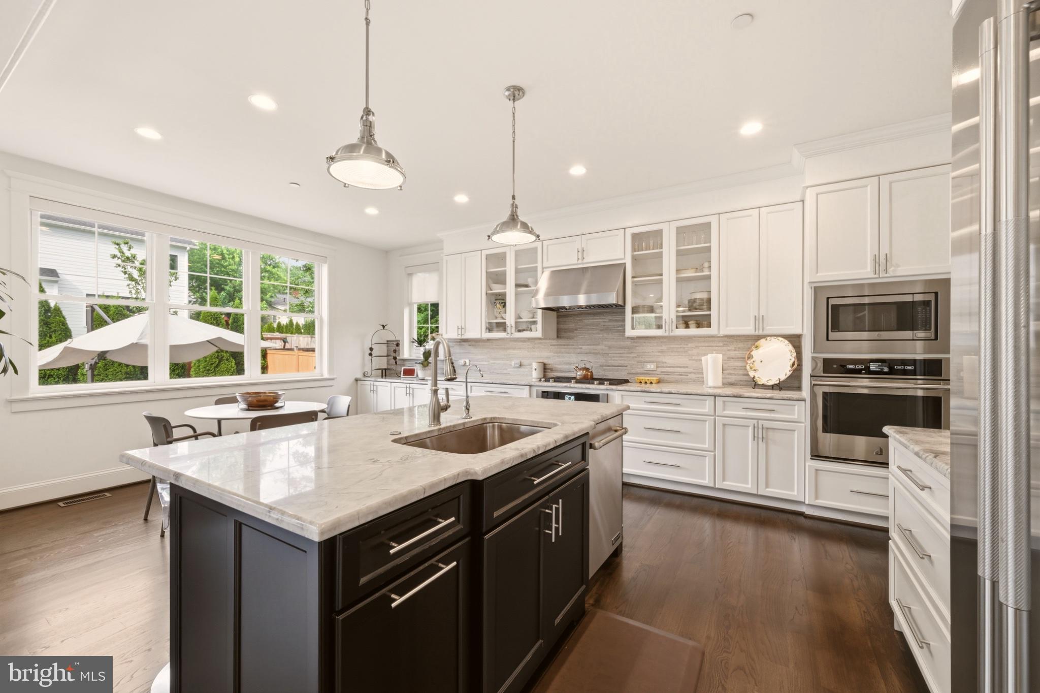 4415 COLCHESTER DRIVE