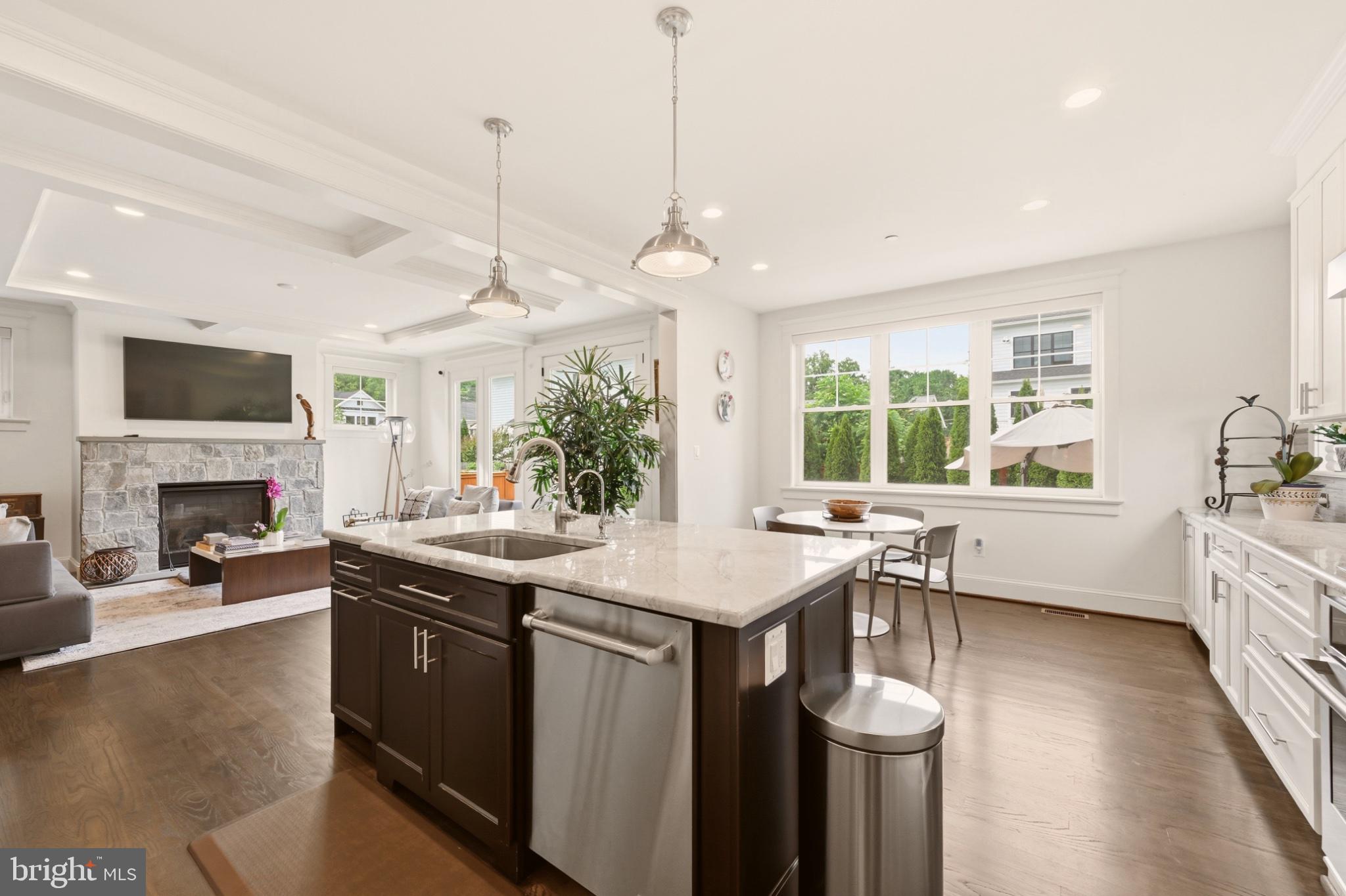 4415 COLCHESTER DRIVE