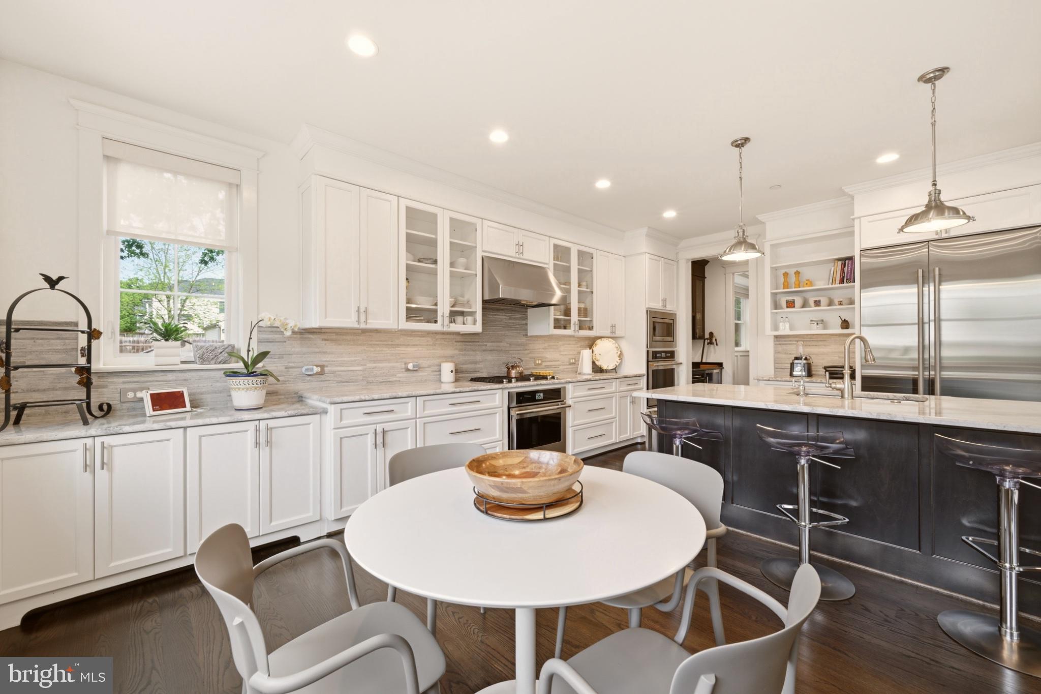4415 COLCHESTER DRIVE